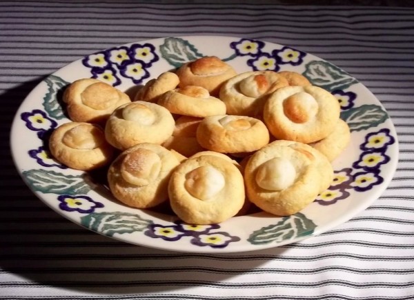 Almond and marzipan biscuits: a second attempt