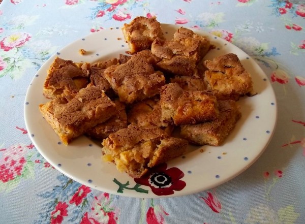 Apple and almond blondie