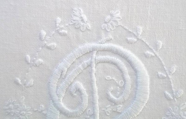 Wedding monogram C&R: detail