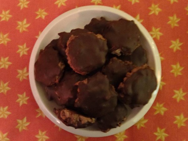 Christmas biscuits: lebkuchen