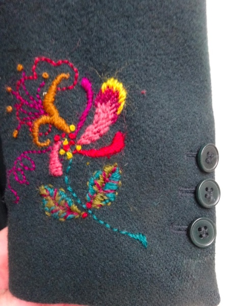 Winter coat with embroidered honeysuckle
