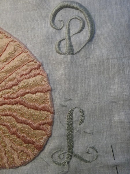 DL  Monogram : work in progress showing chain stitch padding