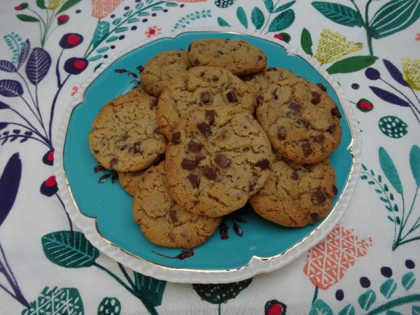 Neiman Marcus Cookie (from 500 Cookies by Philippa Vanstone ( Apple Press 2005)