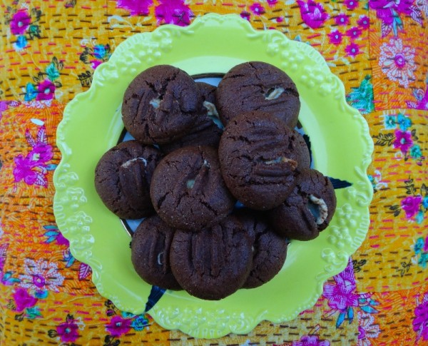 Chocolate nougat cookies (adapted from a Nigellissima recipe)